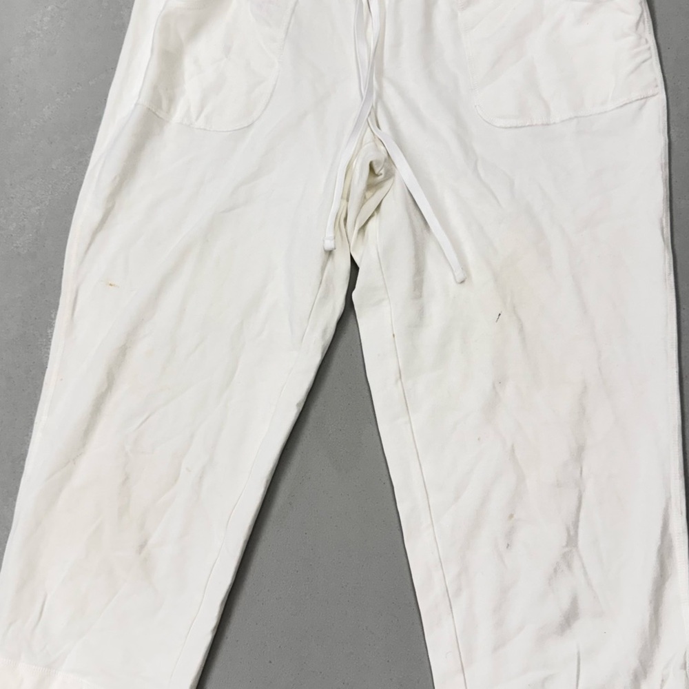 Athletic Works Women's White Drawstring Capris size Medium
